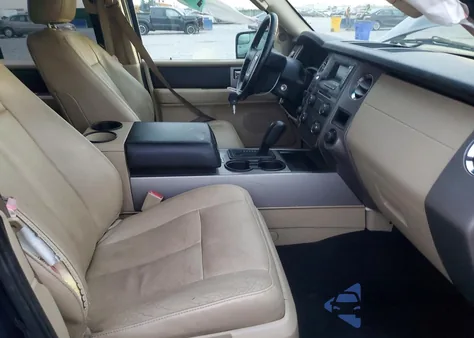 2015 Ford Expedition Xlt z USA, uszkodzony, nr VIN 1FMJU1JTXFEF02643